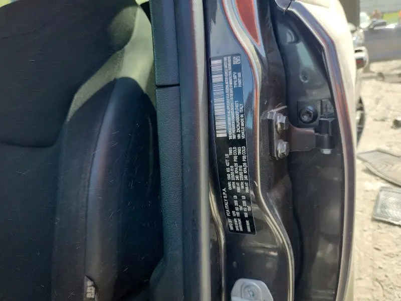 2019 JEEP RENEGADE LATITUDE  