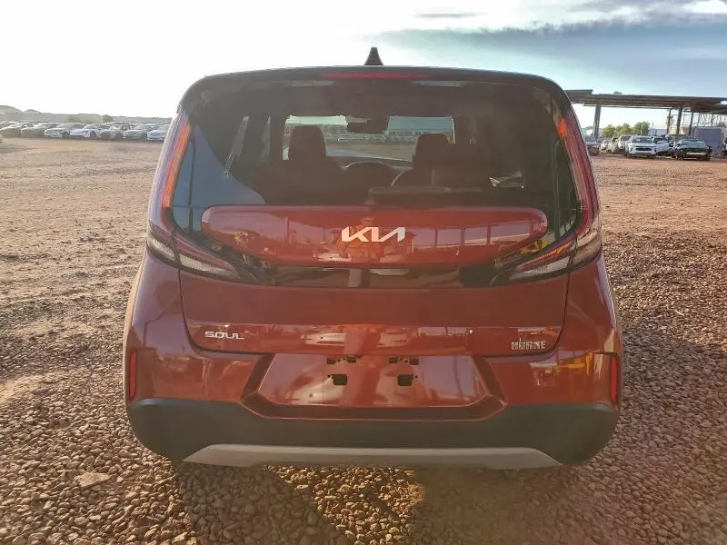 2023 KIA SOUL LX  