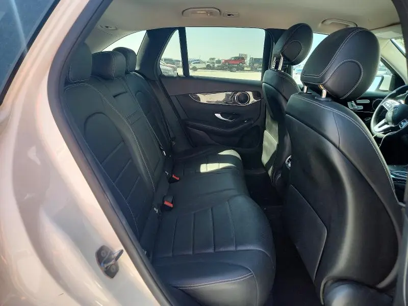 2020 MERCEDES-BENZ GLC 300  