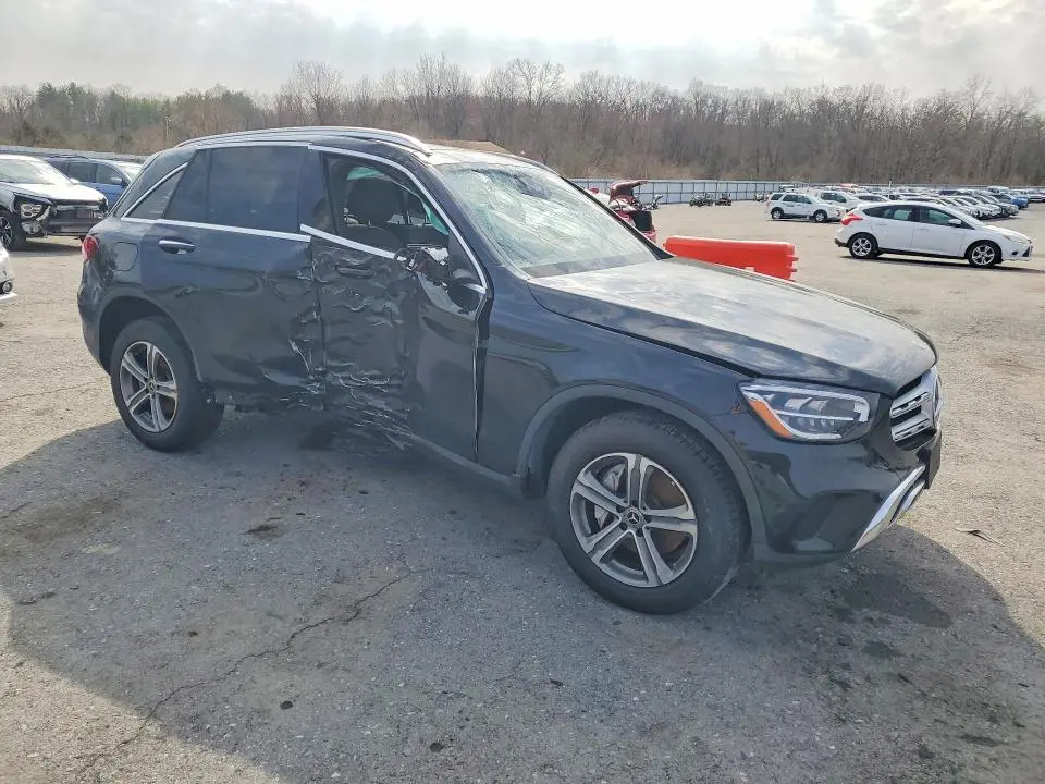 2022 MERCEDES-BENZ GLC 300 4MATIC  