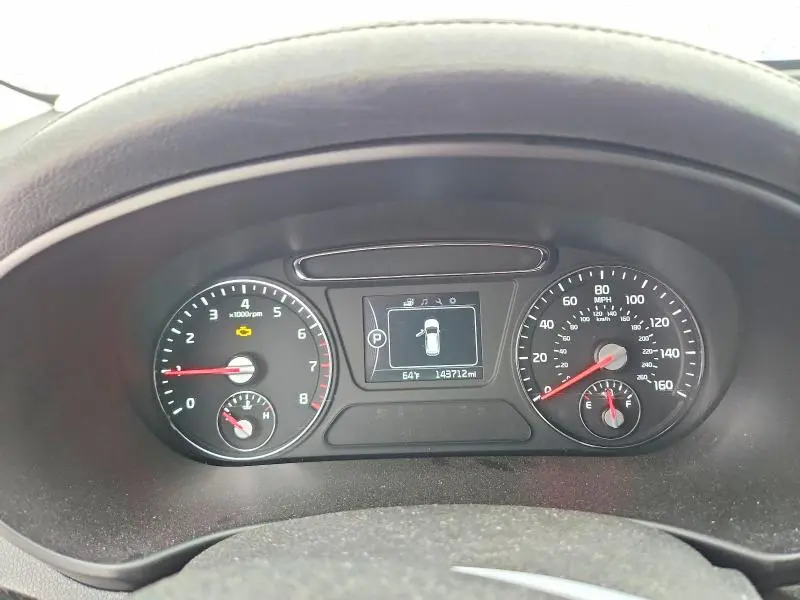2017 KIA SORENTO LX  