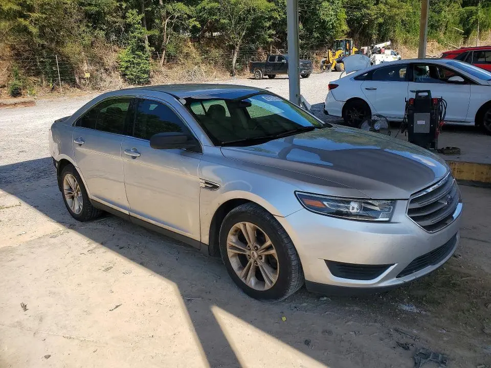 2016 FORD TAURUS SE  