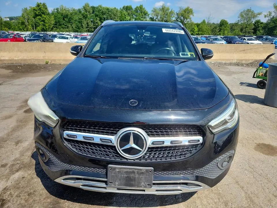 2021 MERCEDES-BENZ GLA 250 4MATIC  