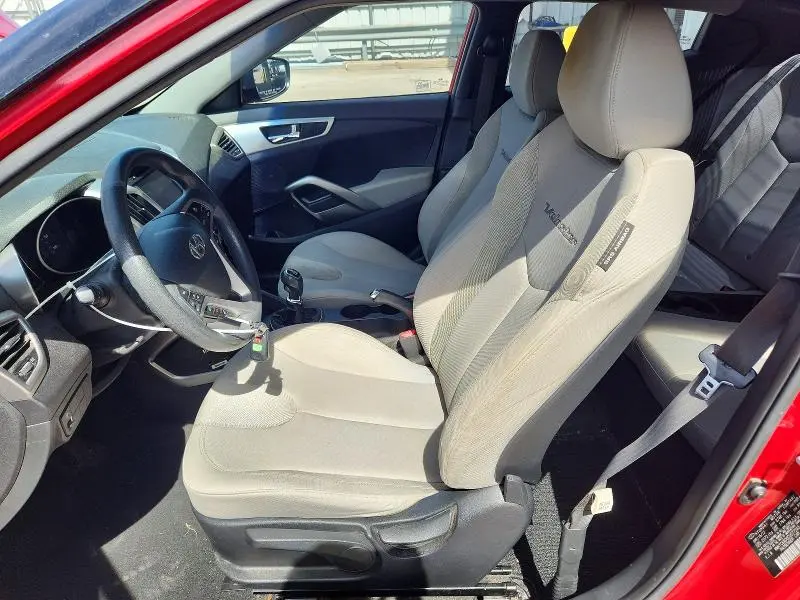 2012 HYUNDAI VELOSTER BASE  