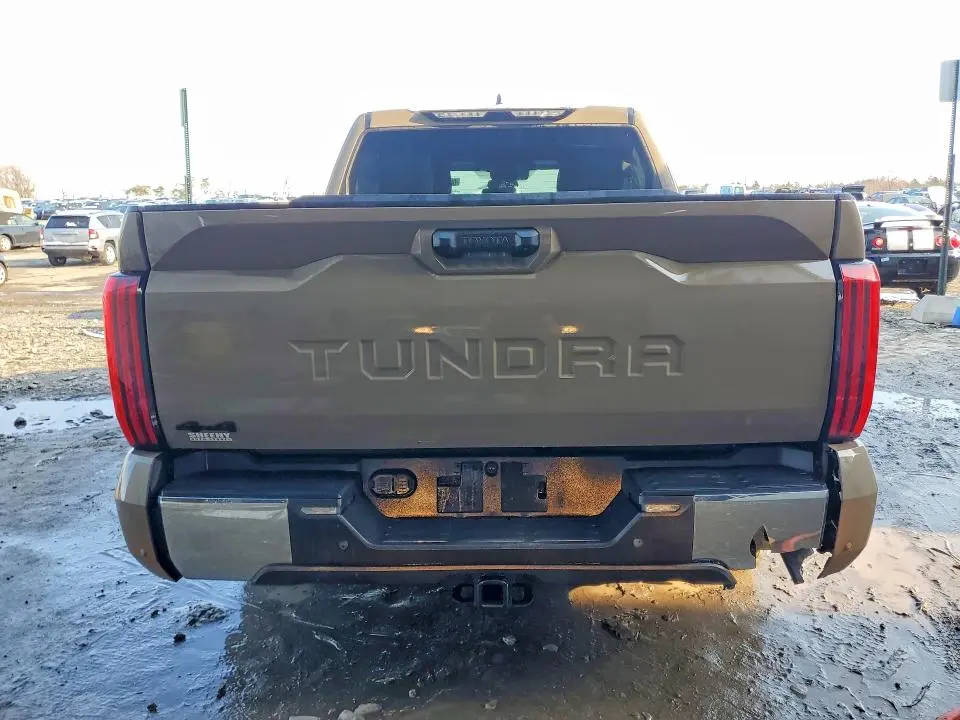 2026 TOYOTA TUNDRA SR5  