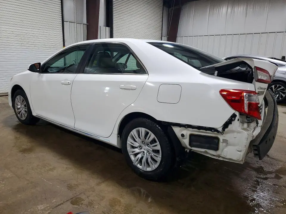 2014 TOYOTA CAMRY LE  