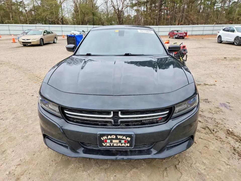 2015 DODGE CHARGER SE  