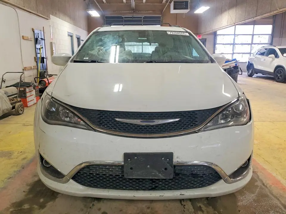 2017 CHRYSLER PACIFICA TOURING L  