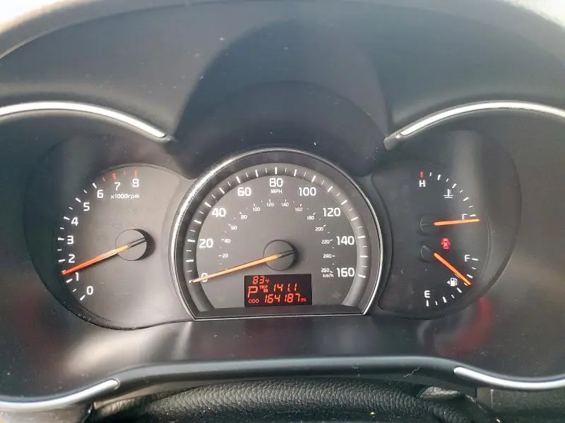 2014 KIA SORENTO LX  