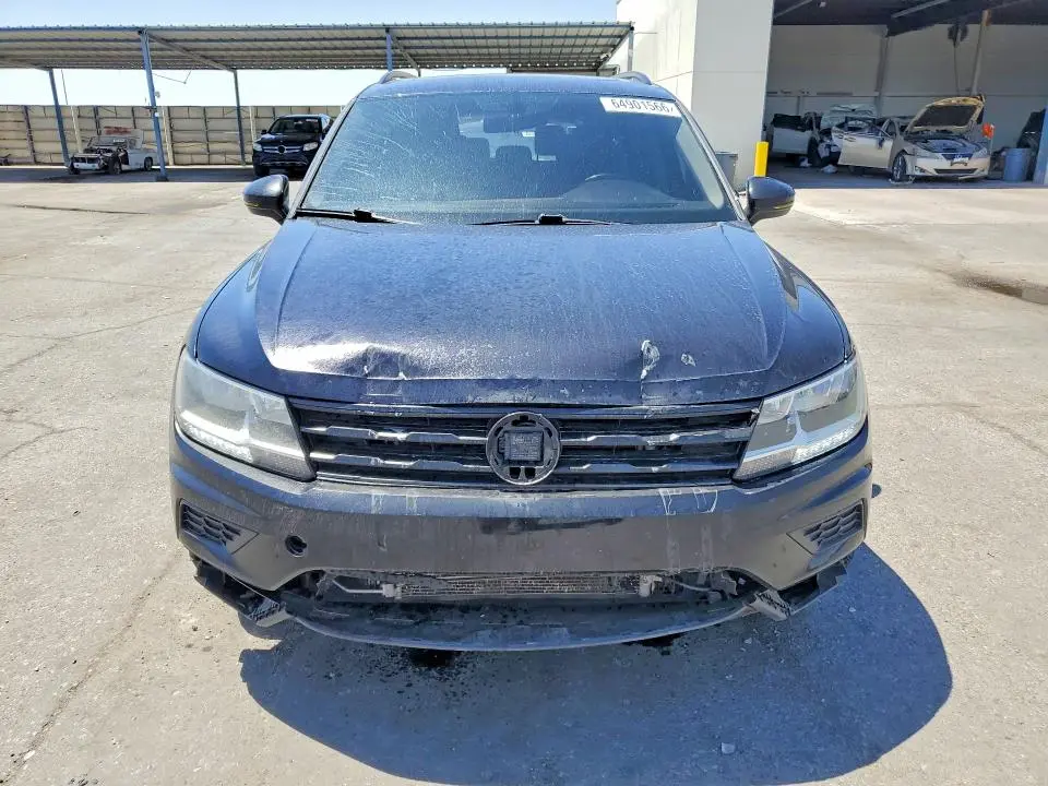 2018 VOLKSWAGEN TIGUAN SE  
