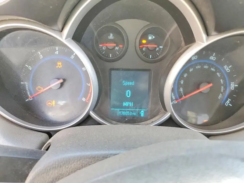 2012 CHEVROLET CRUZE LS  