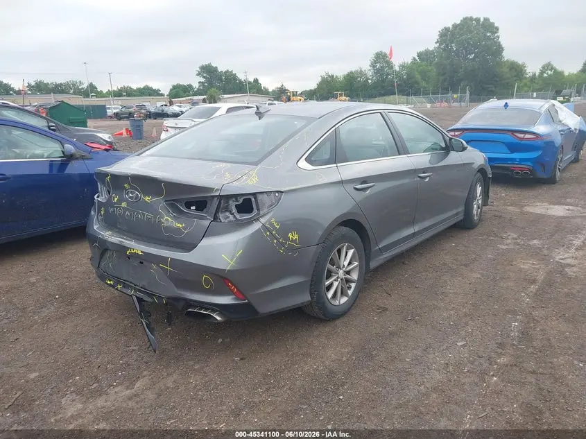 2018 HYUNDAI SONATA SE