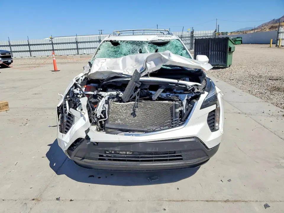 2022 CADILLAC XT4 LUXURY  
