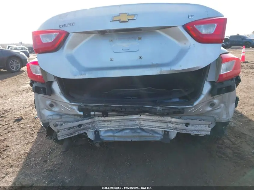 2017 CHEVROLET CRUZE LT AUTO