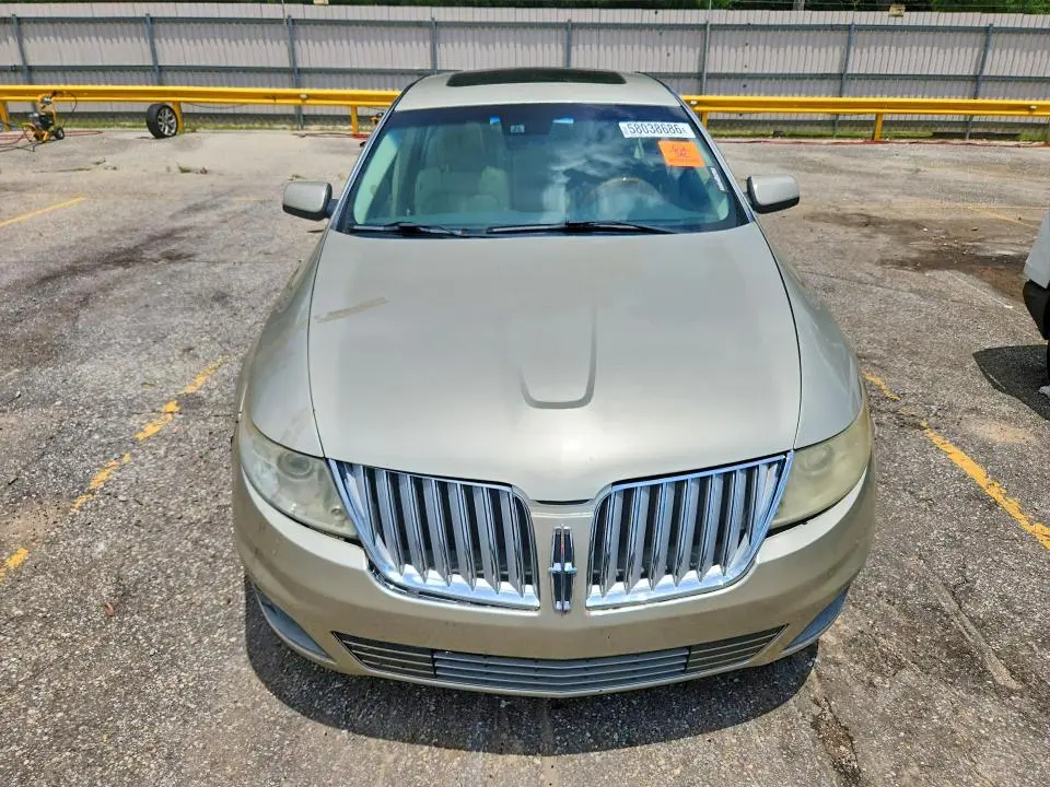2011 LINCOLN MKS   