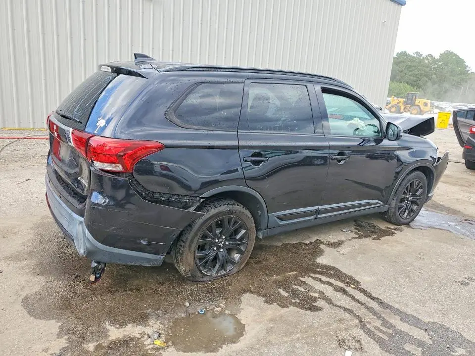 2018 MITSUBISHI OUTLANDER SE  