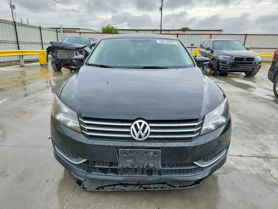 2014 VOLKSWAGEN PASSAT SE  