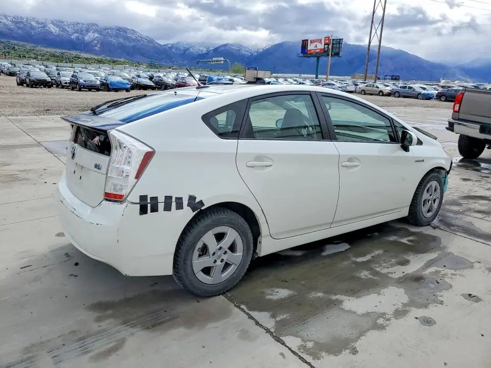 2010 TOYOTA PRIUS IV  