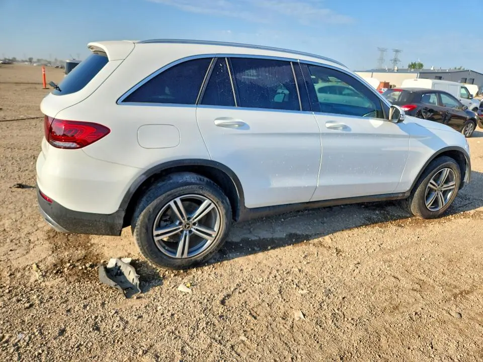 2020 MERCEDES-BENZ GLC 300  