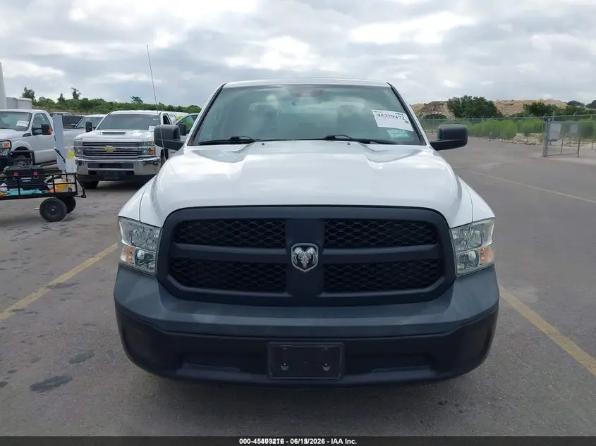 2017 RAM 1500 TRADESMAN  4X2 5'7 BOX