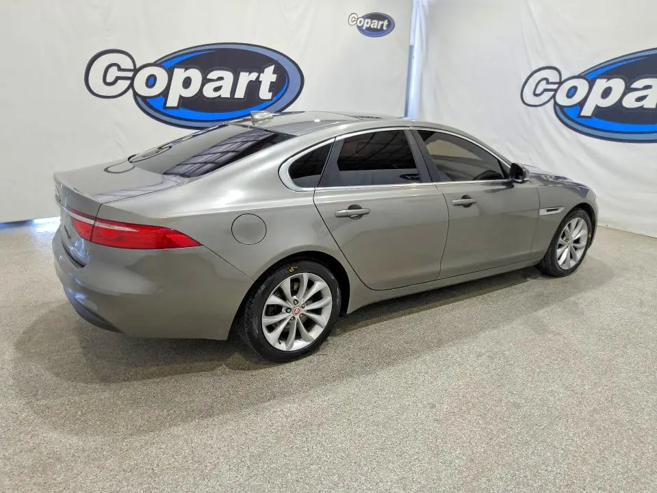 2017 JAGUAR XF PREMIUM  