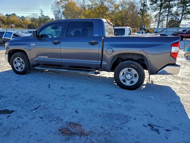 2018 TOYOTA TUNDRA CREWMAX SR5  