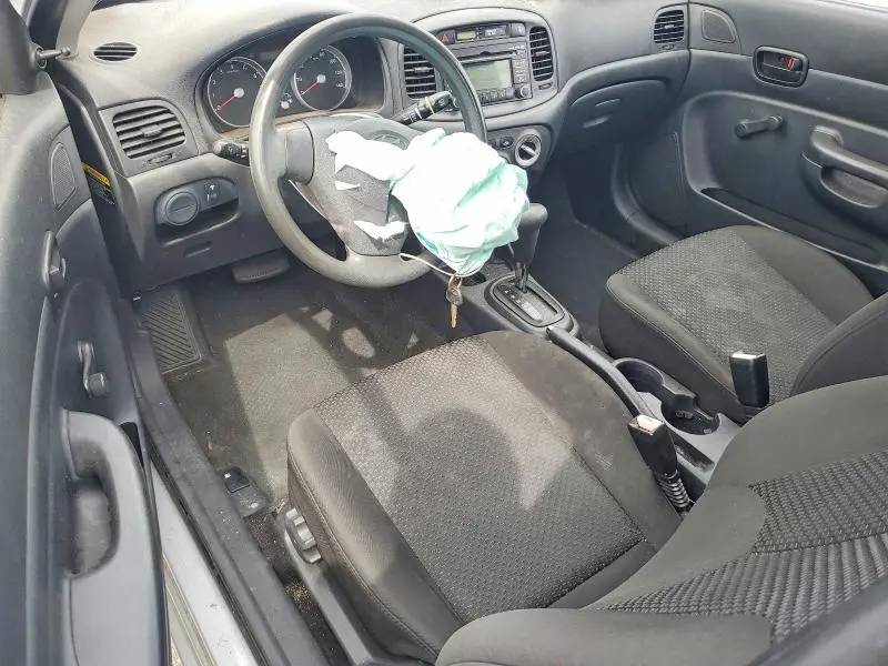 2011 HYUNDAI ACCENT GL  
