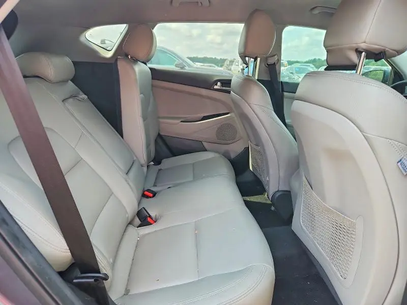 2018 HYUNDAI TUCSON SEL  
