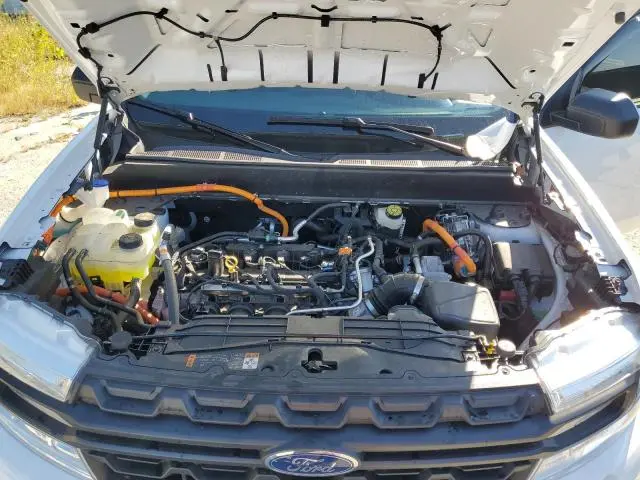 2024 FORD MAVERICK XL  