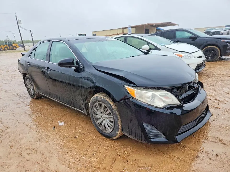 2012 TOYOTA CAMRY LE  