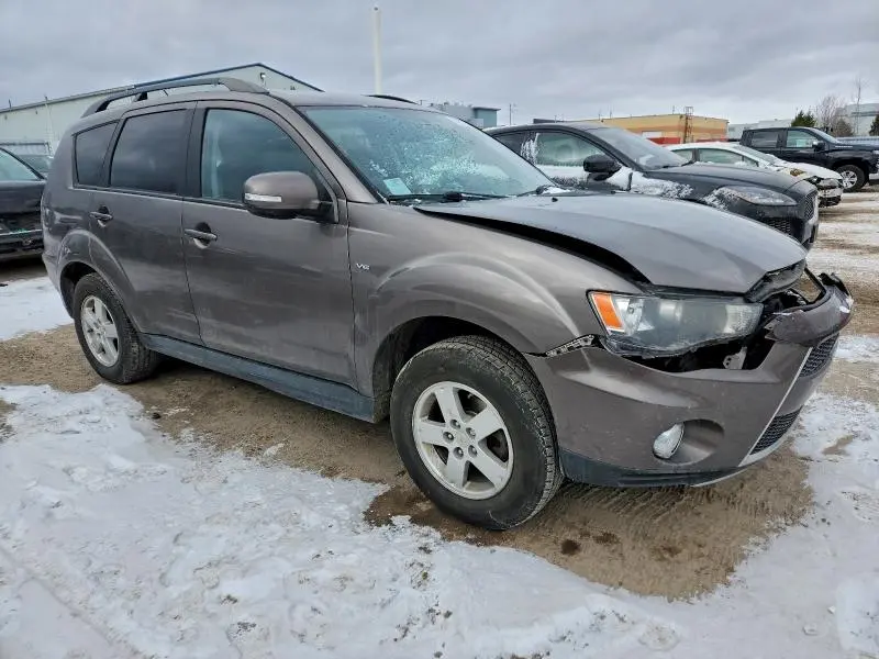 2012 MITSUBISHI OUTLANDER SE  
