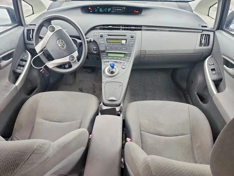 2011 TOYOTA PRIUS THREE  