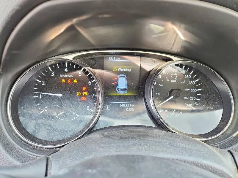 2015 NISSAN ROGUE S  
