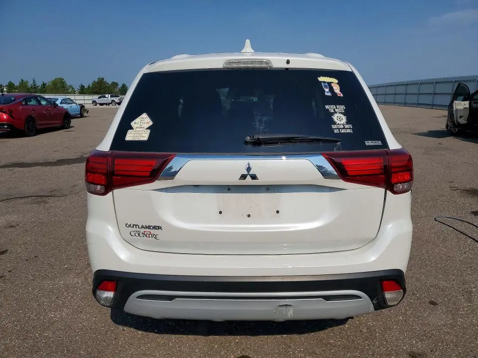 2020 MITSUBISHI OUTLANDER SE  