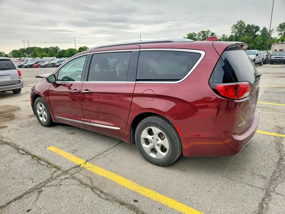 2017 CHRYSLER PACIFICA TOURING L PLUS  