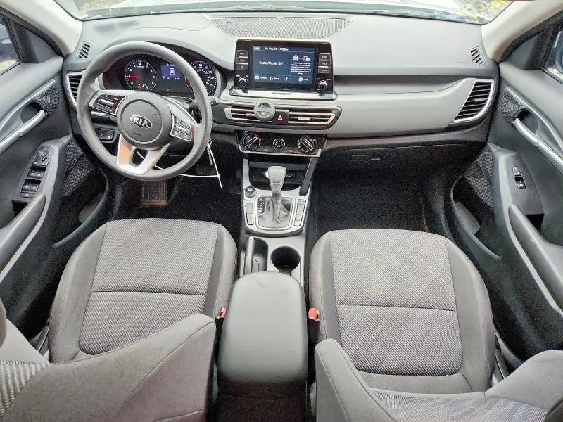 2021 KIA SELTOS LX  