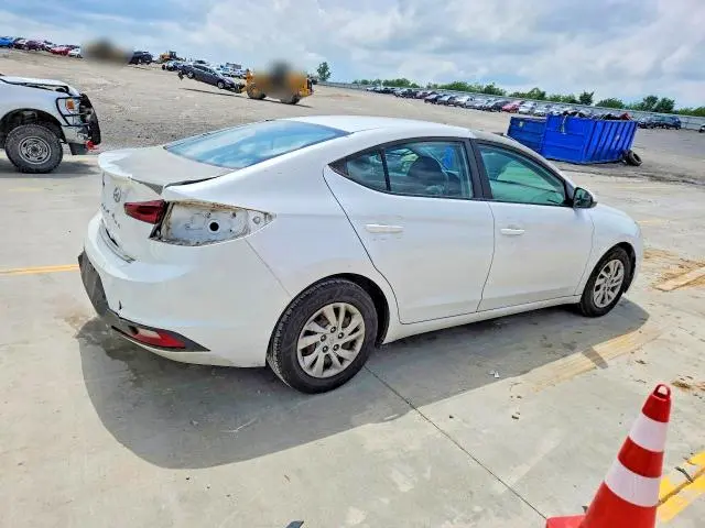 2020 HYUNDAI ELANTRA SE  