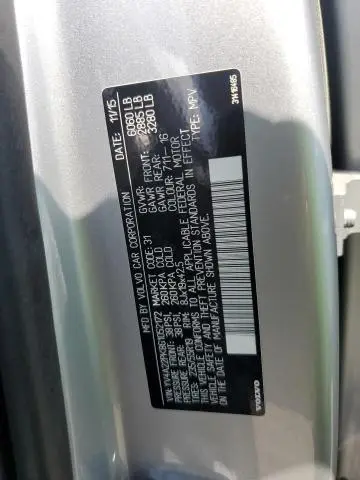 2016 VOLVO XC90 T6  