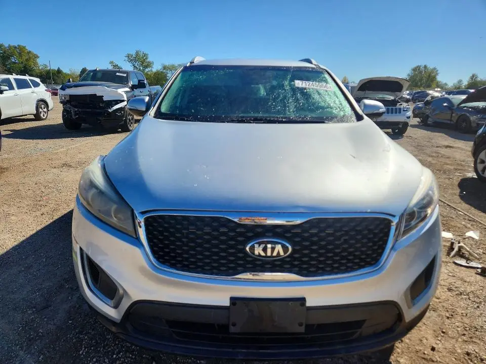 2016 KIA SORENTO LX V6  