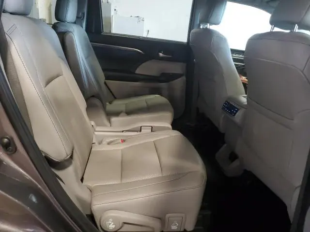 2019 TOYOTA HIGHLANDER LIMITED  