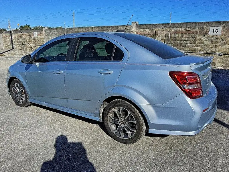 2017 CHEVROLET SONIC LT  