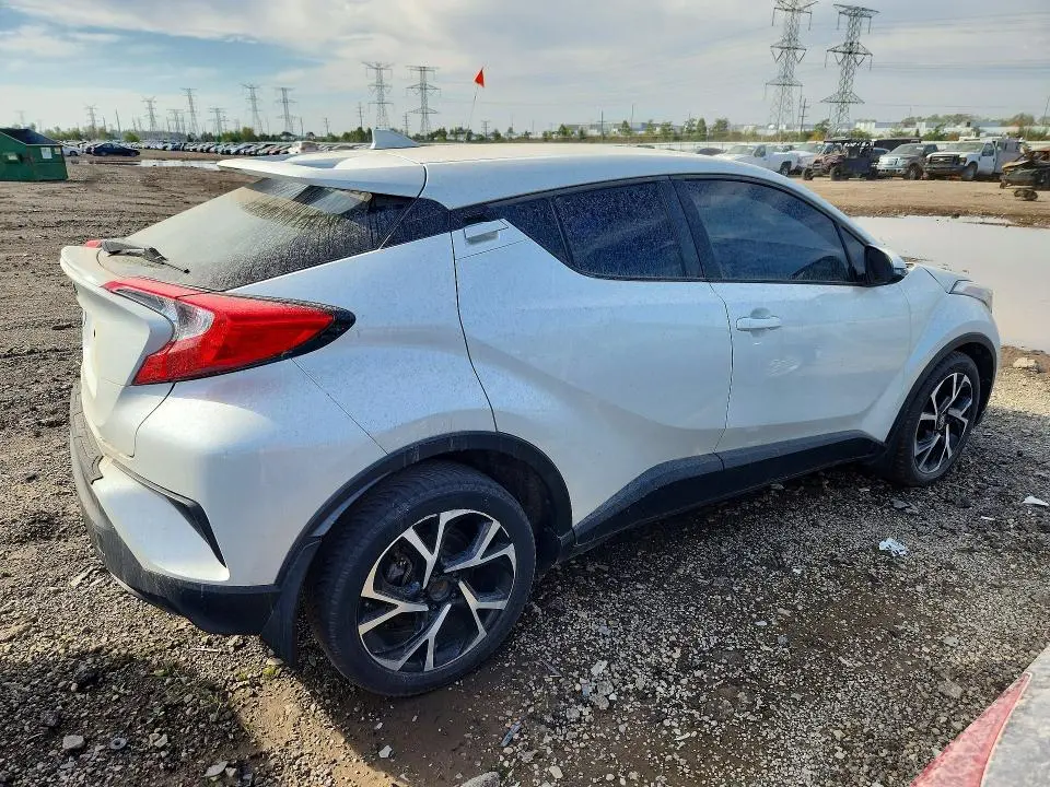 2018 TOYOTA C-HR XLE PREMIUM  