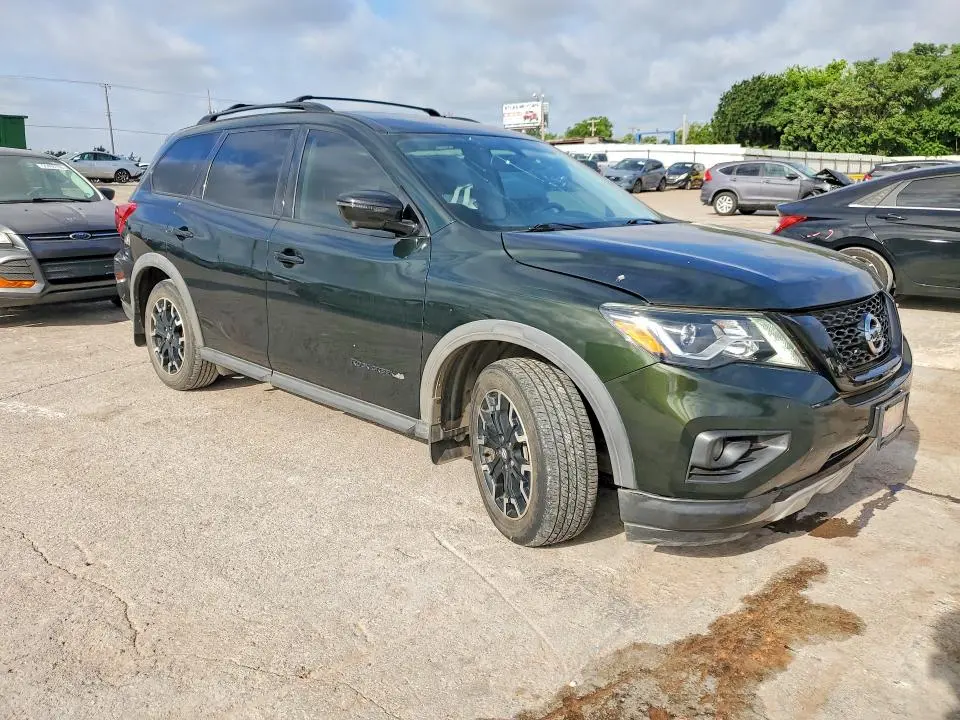2019 NISSAN PATHFINDER SL  