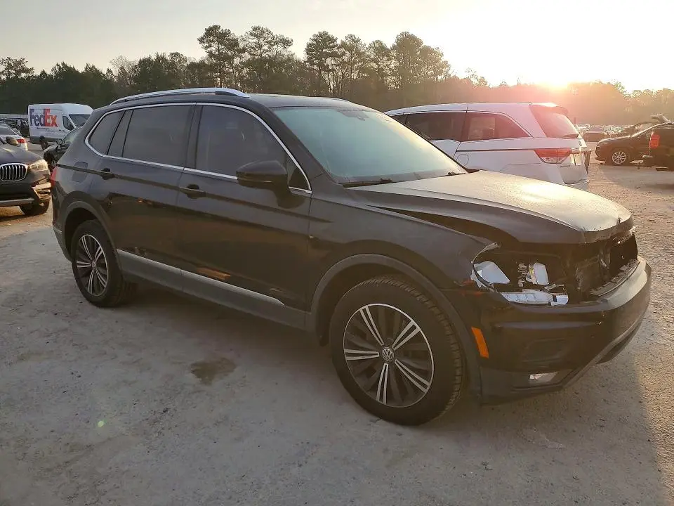 2018 VOLKSWAGEN TIGUAN SE  