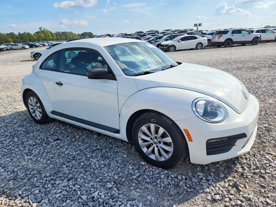 2017 VOLKSWAGEN BEETLE 1.8T  
