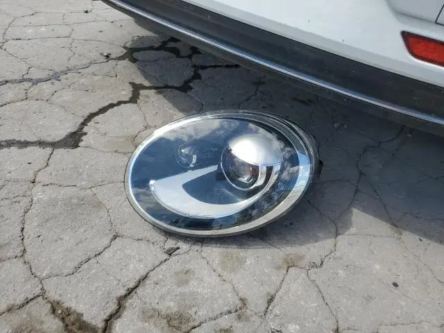 2019 VOLKSWAGEN BEETLE S  