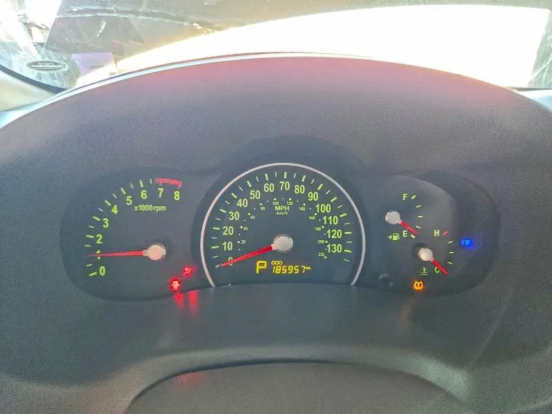 2011 KIA SEDONA EX  