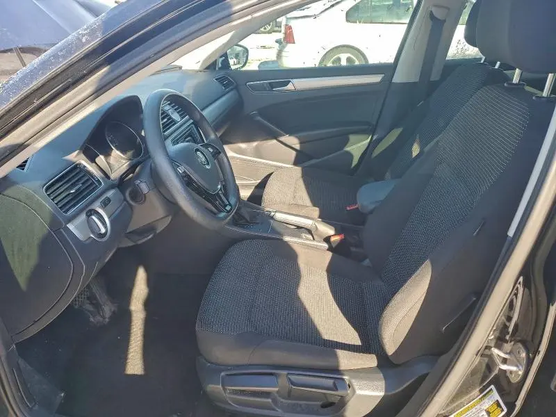 2016 VOLKSWAGEN PASSAT S  