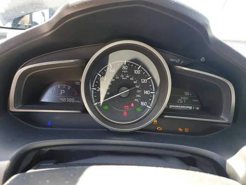 2017 MAZDA 3 TOURING  