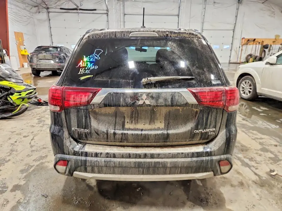 2016 MITSUBISHI OUTLANDER SE  